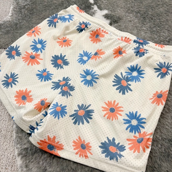 RSQ Mesh Floral Shorts Medium - Picture 7 of 12